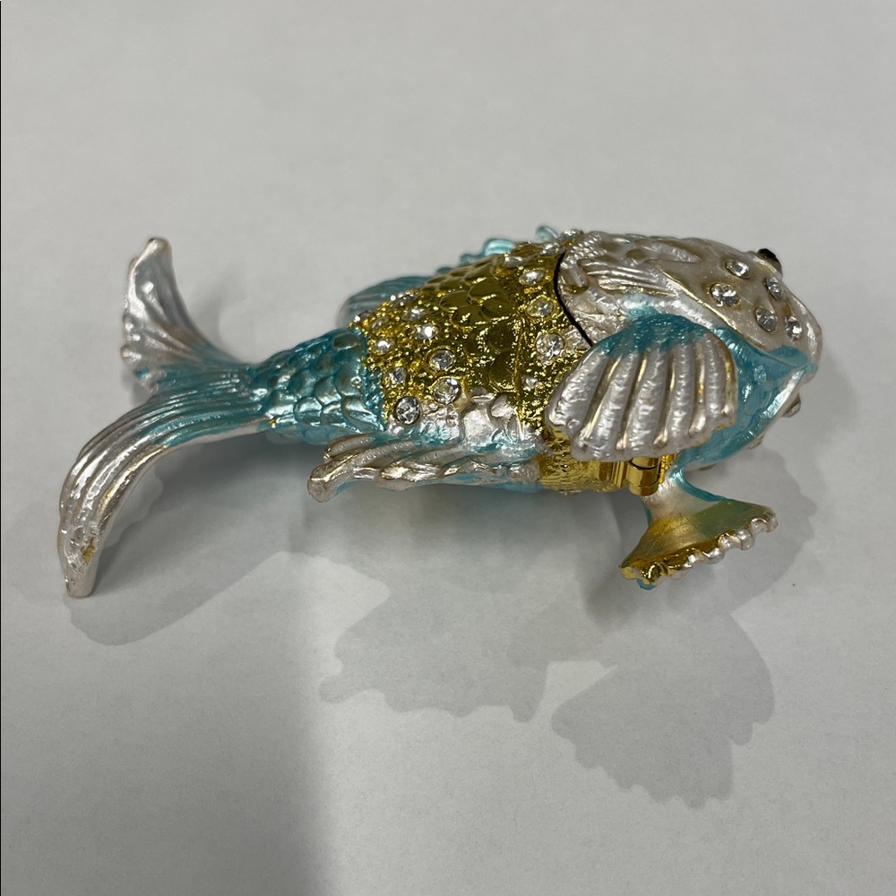 Tropical Fish Hinged Trinket Box Figurine Decorative Ring Jewelry Holder - Picture 4 of 10